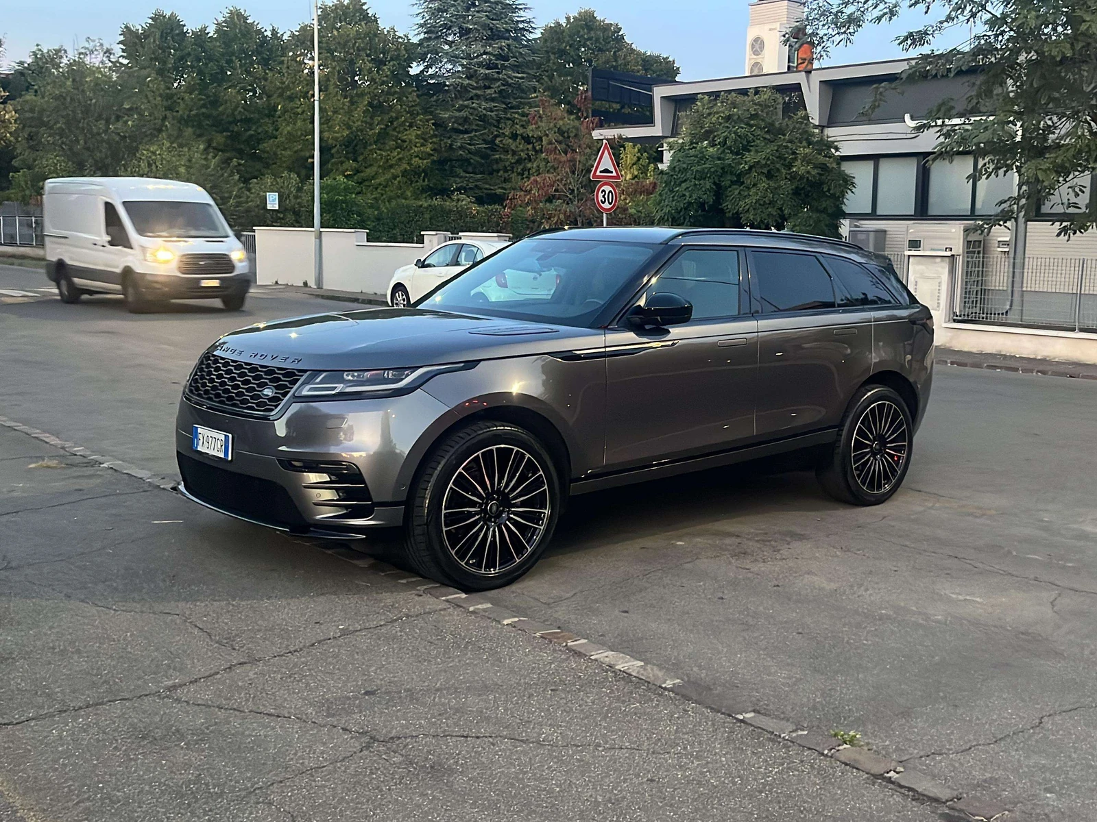 Land Rover Range Rover Velar