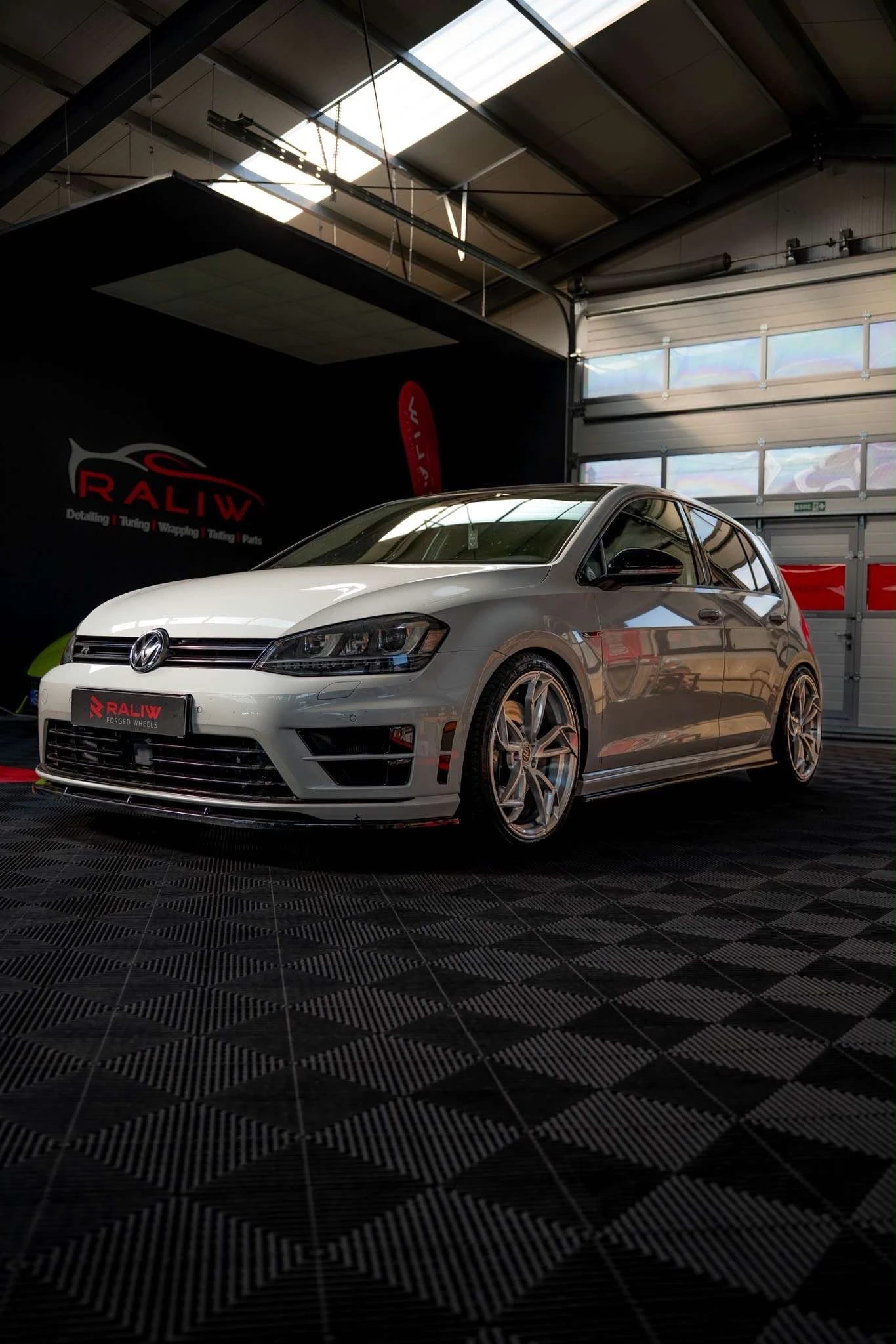 Volkswagen Golf R