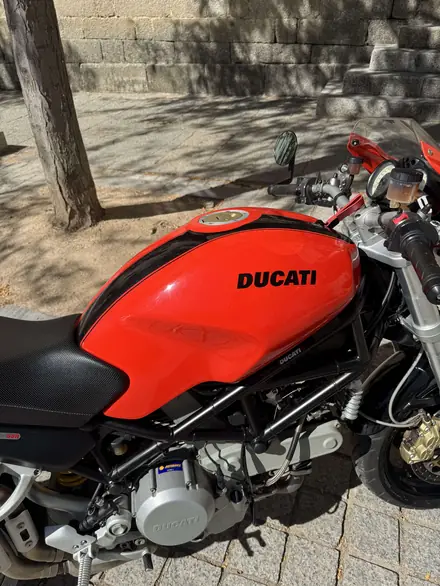 Ducati Monster S2R