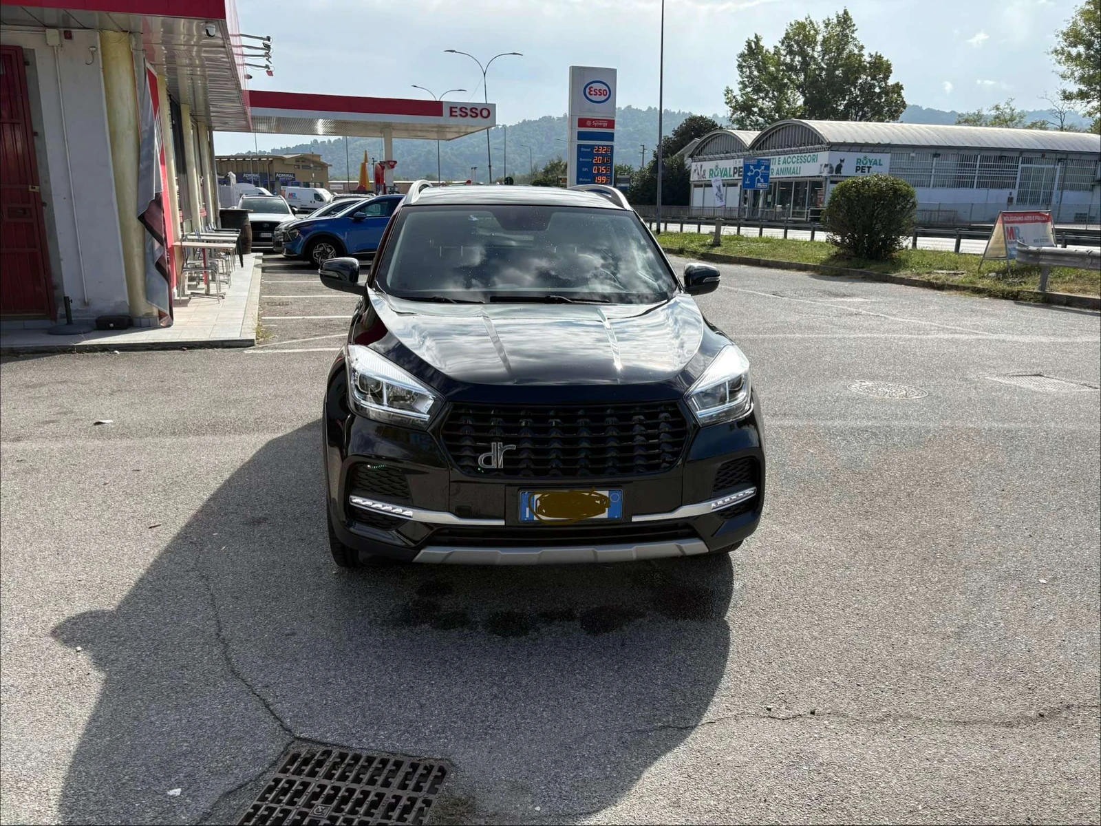 DR Automobiles DR4