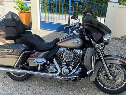 Harley-Davidson CVO Limited