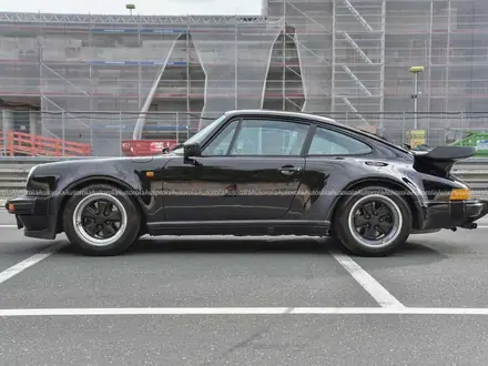 Porsche 930