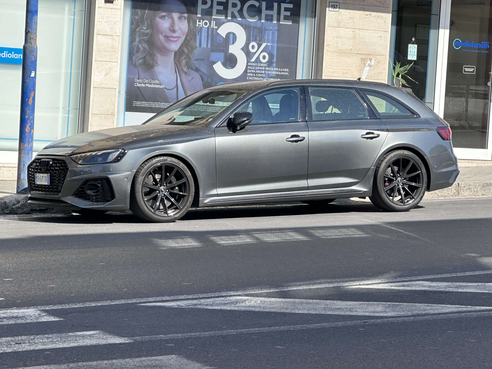 Audi RS4 undefined
