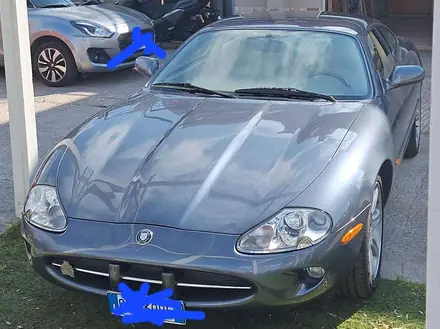 Jaguar XK8