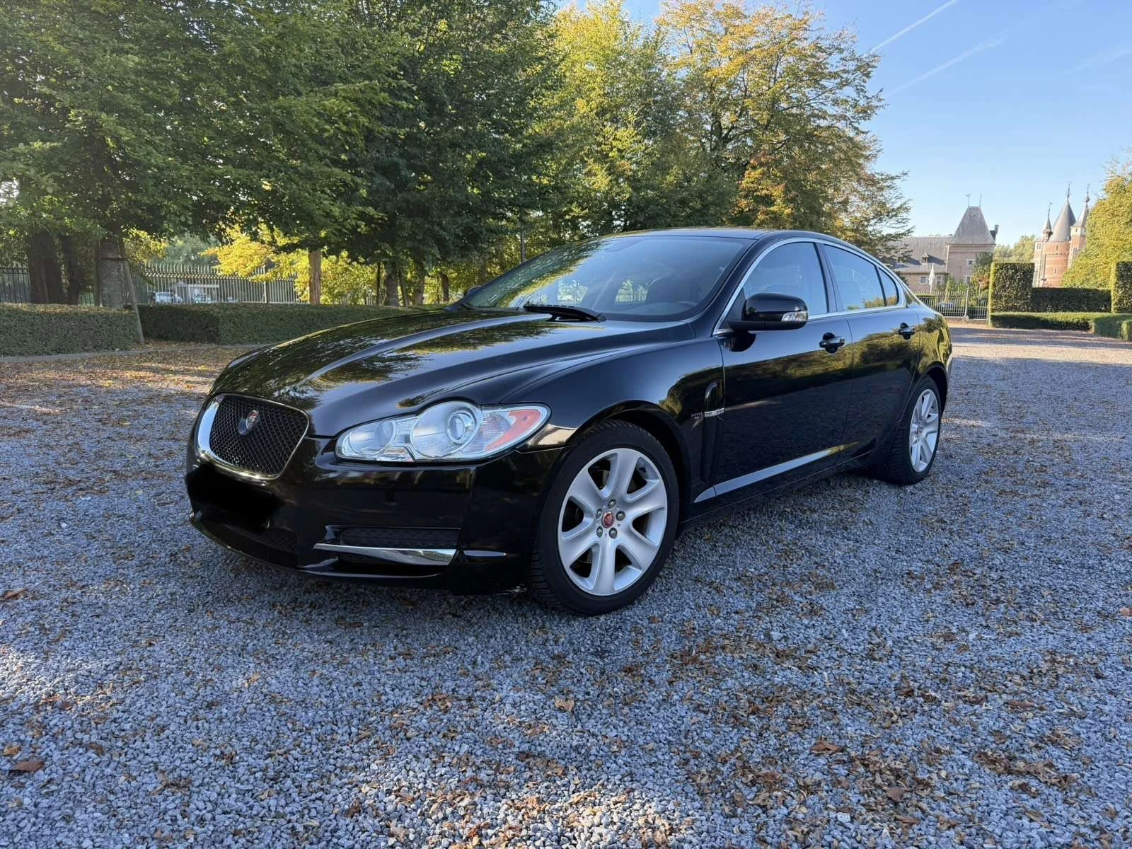 Jaguar XF