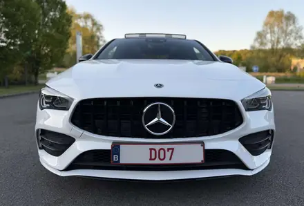 Mercedes-Benz CLA 180