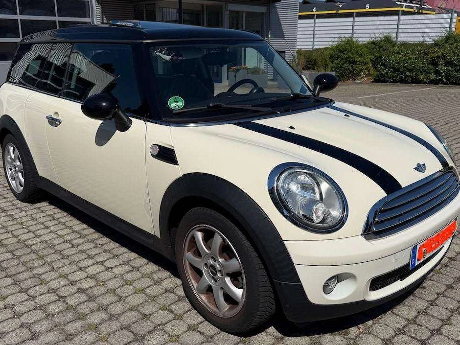 MINI Cooper Clubman