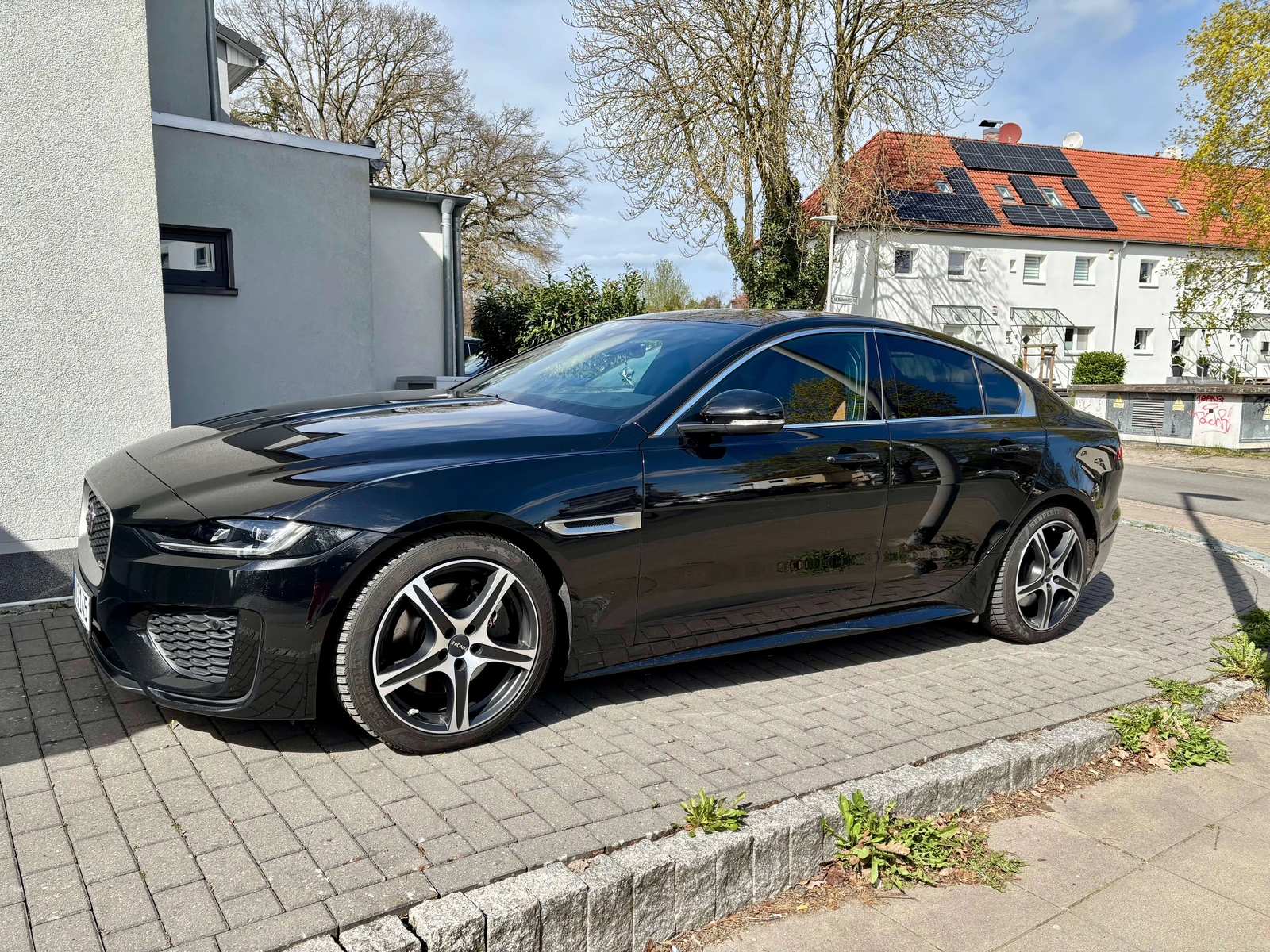 Jaguar XE