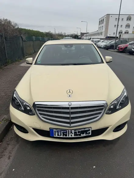 Mercedes-Benz E 200