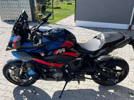 BMW M 1000 XR