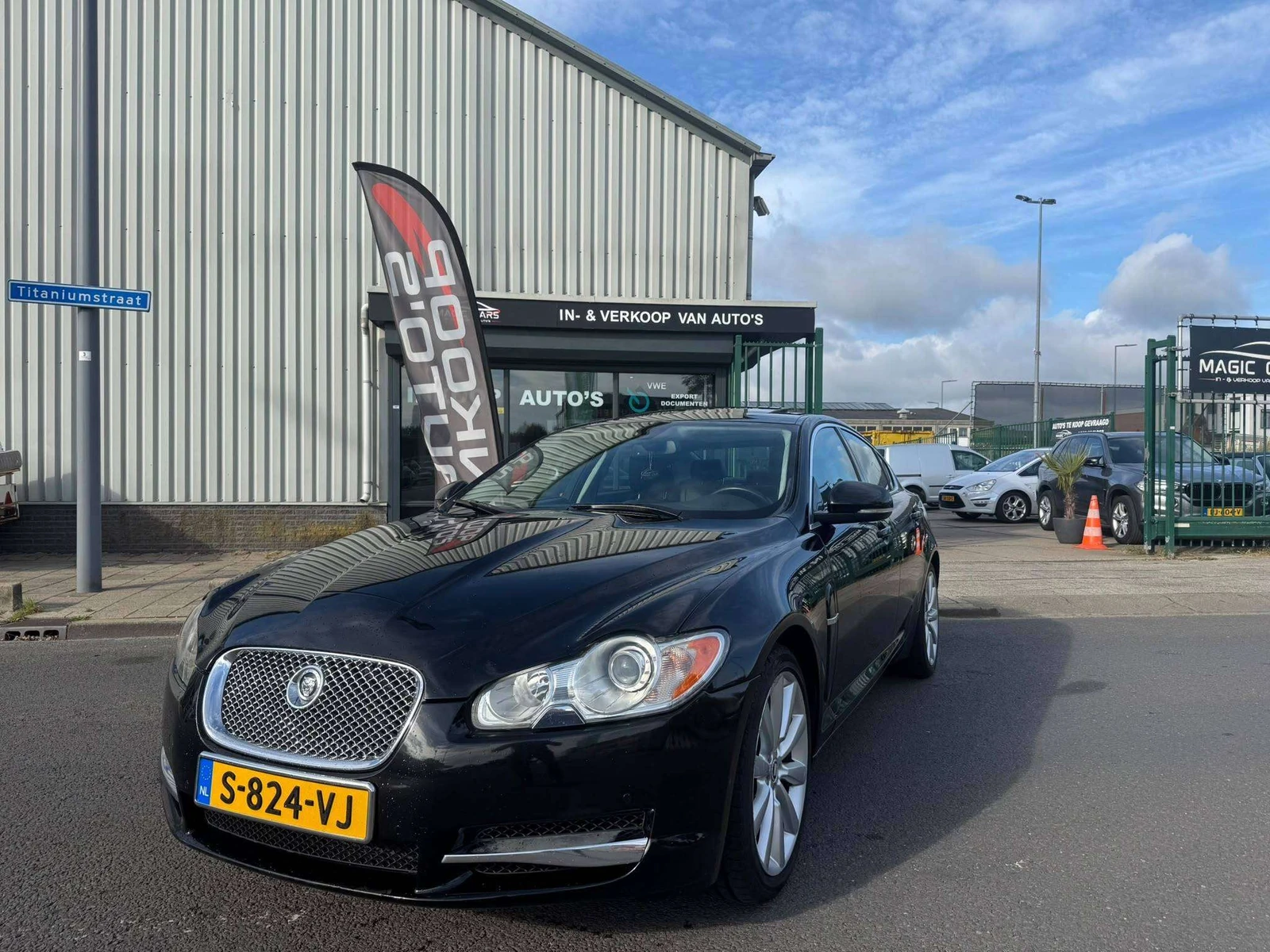 Jaguar XF