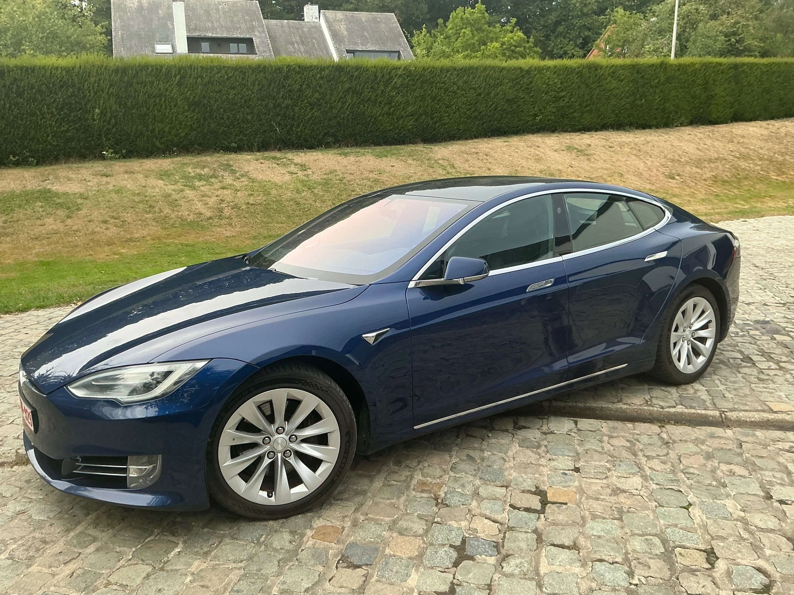 Tesla Model S undefined