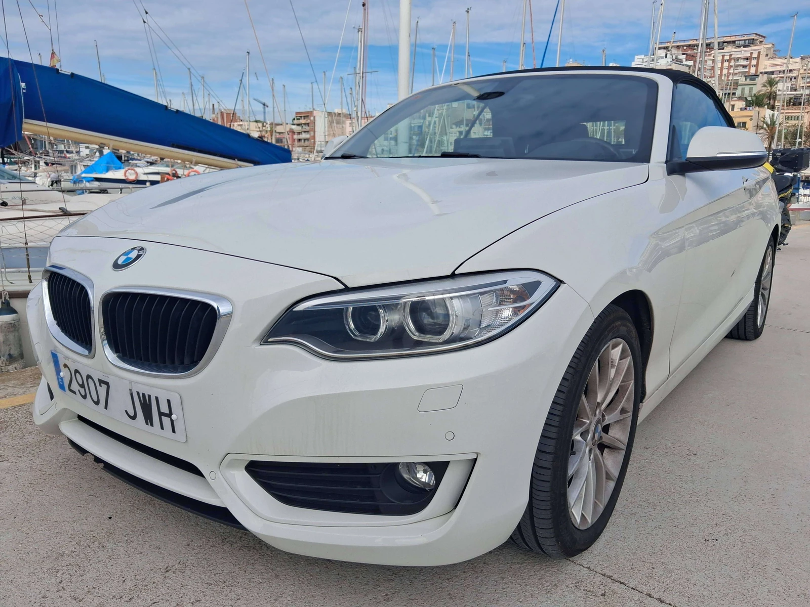 BMW 218
