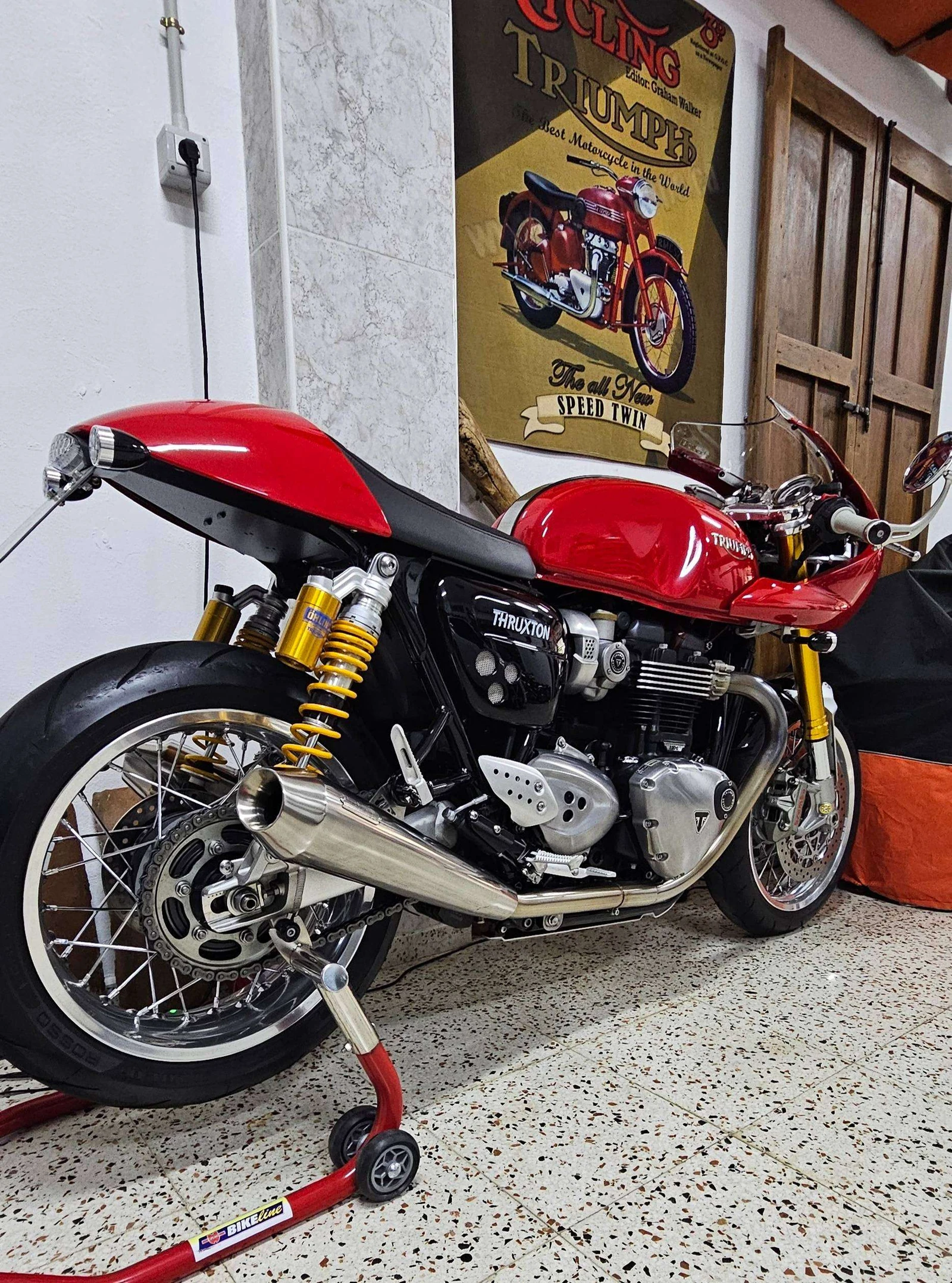 Triumph Thruxton