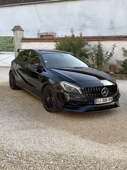 Mercedes-Benz A 45 AMG