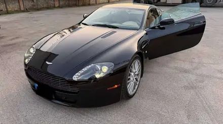 Aston Martin Vantage