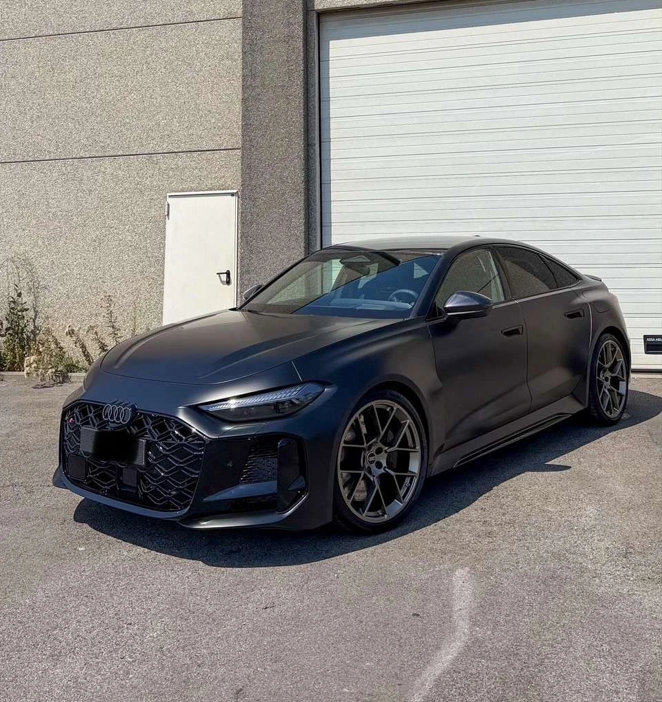 Audi RS5 undefined