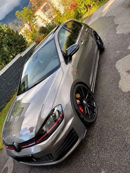 Volkswagen Golf GTI