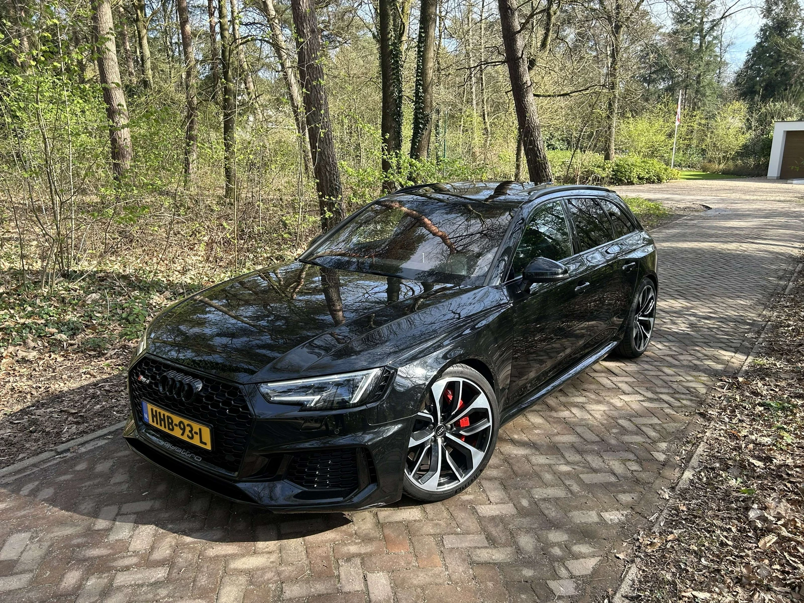 Audi RS4 undefined