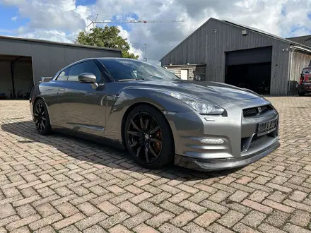 Nissan GT-R