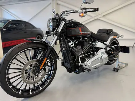 Harley-Davidson Breakout