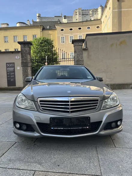 Mercedes-Benz C 200