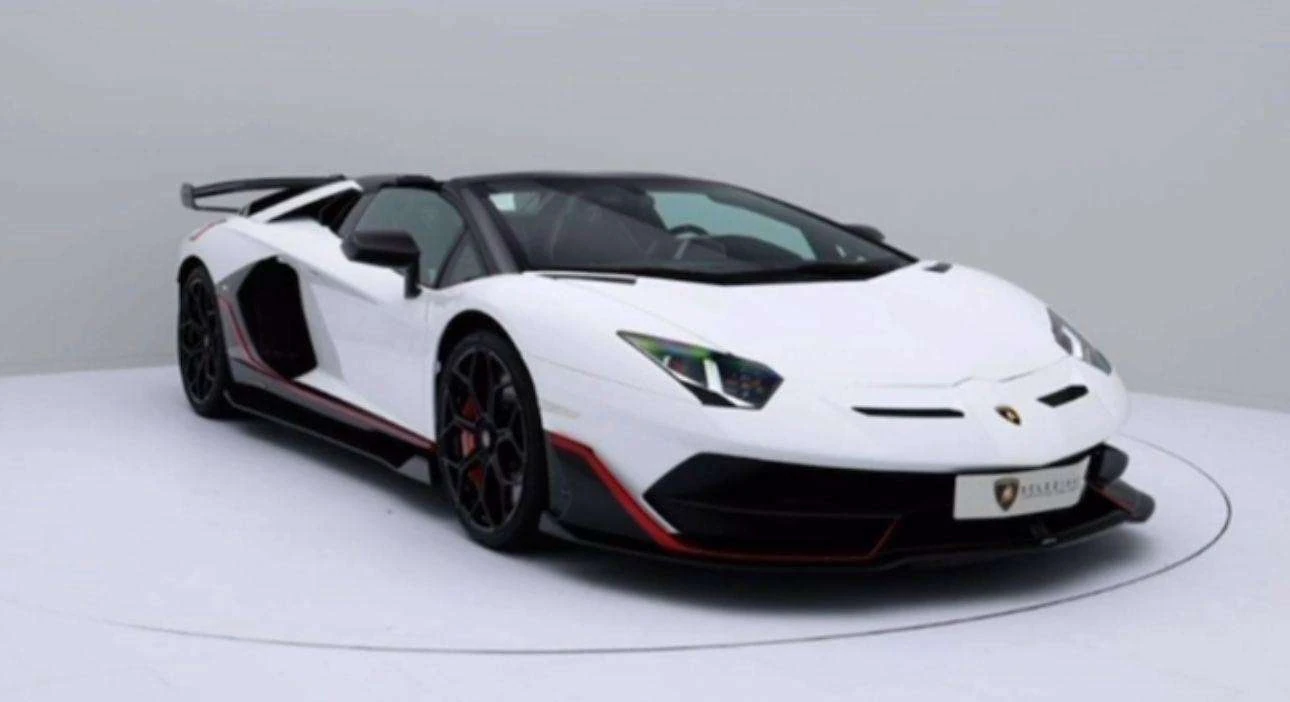 Lamborghini Aventador