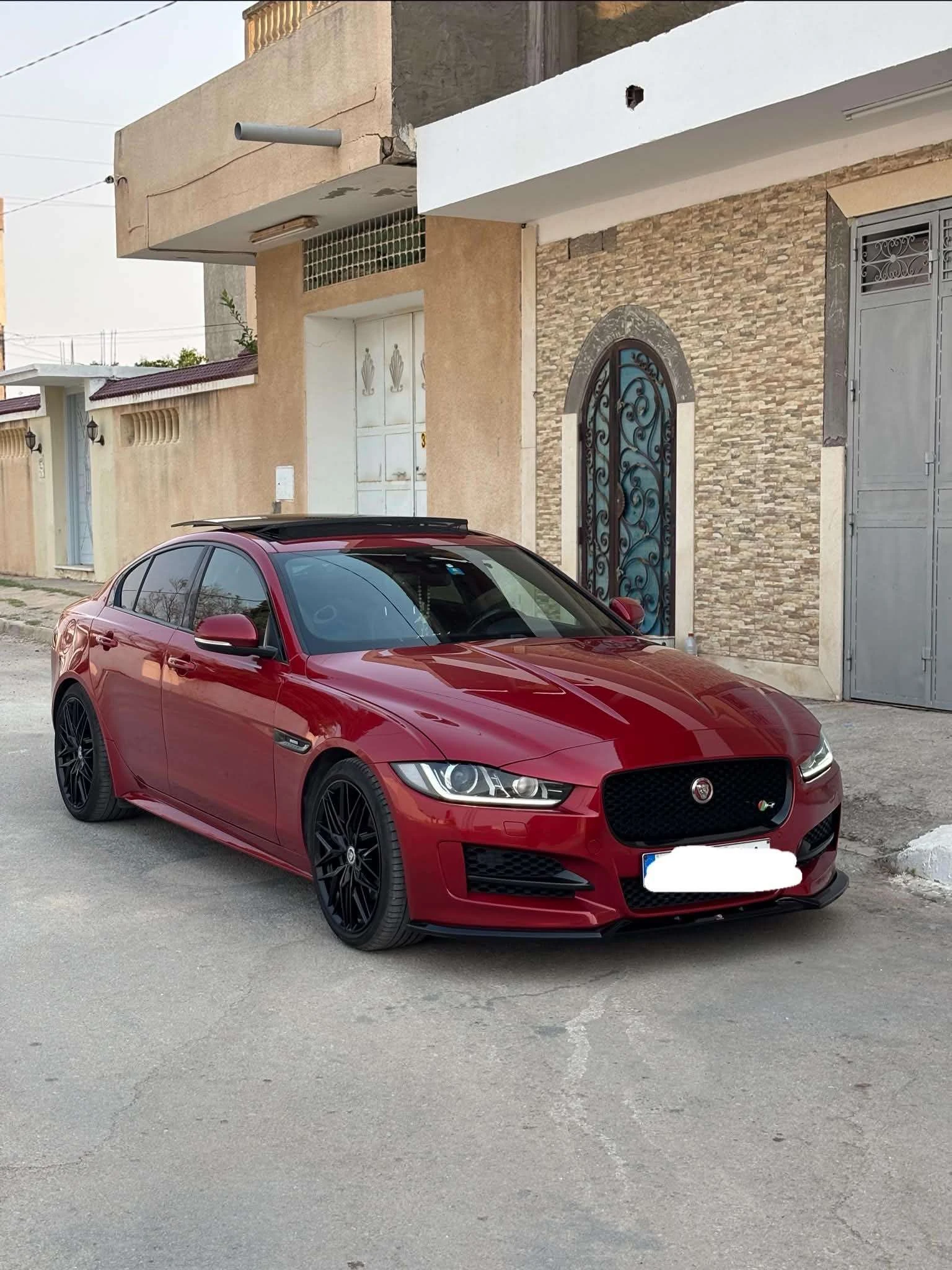 Jaguar XE undefined
