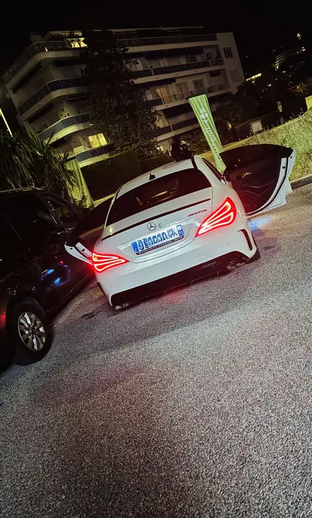Mercedes-Benz CLA 220