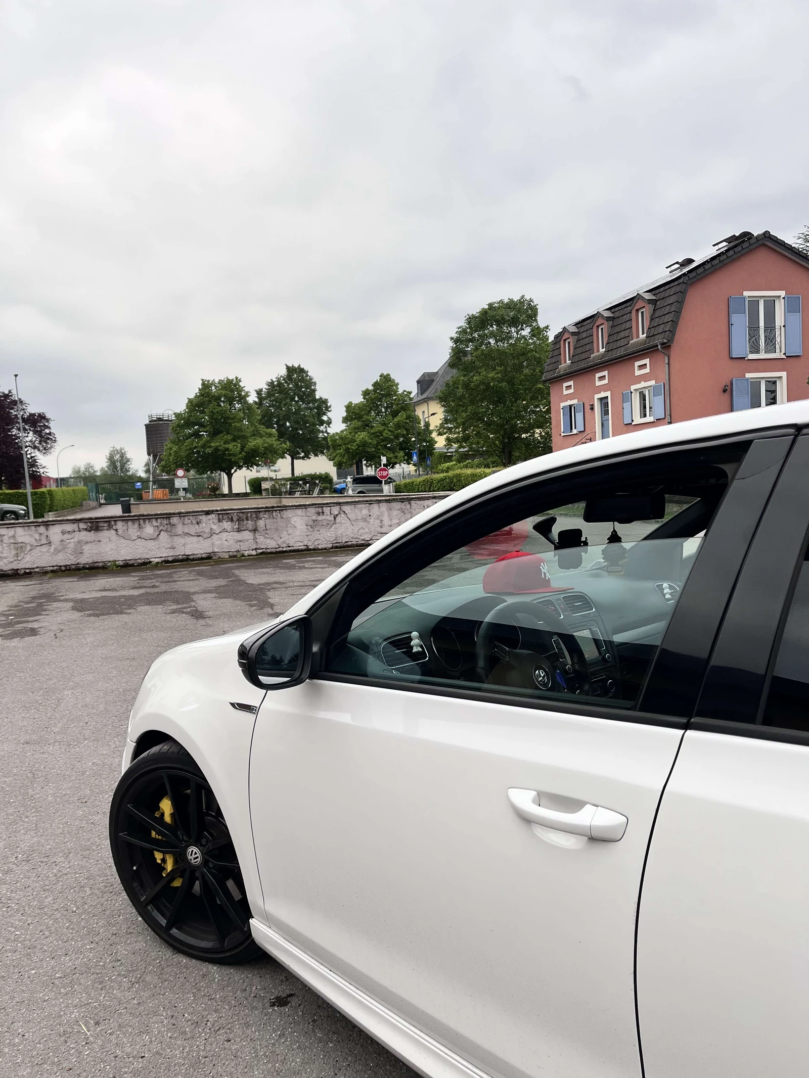 Volkswagen Golf R undefined