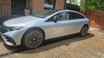 Mercedes-Benz EQS