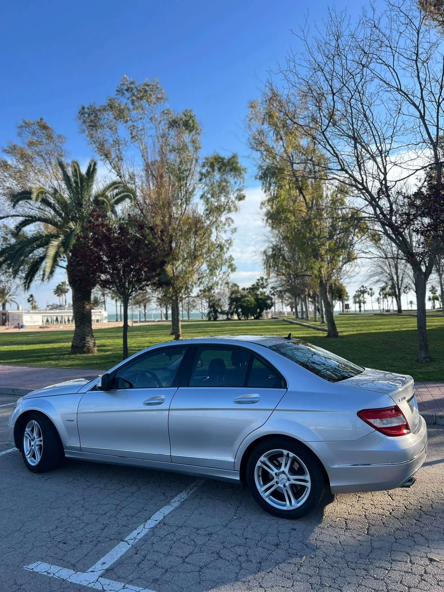 Mercedes-Benz C 220