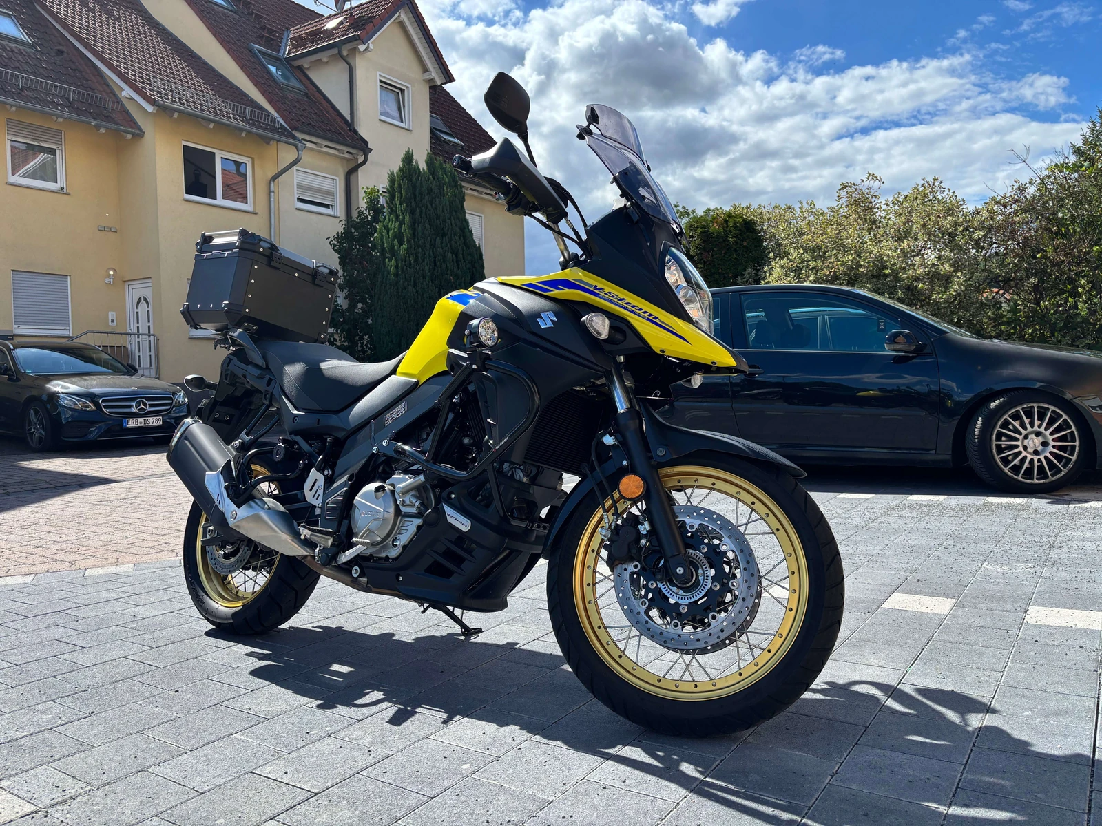Suzuki V-Strom 650 XT