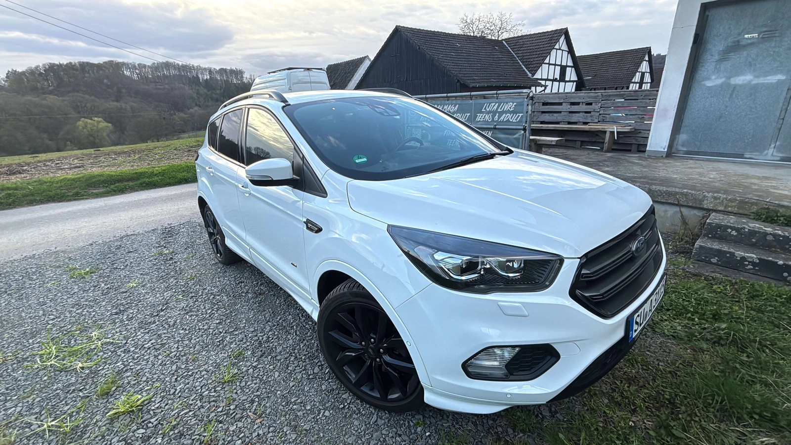 Ford Kuga undefined