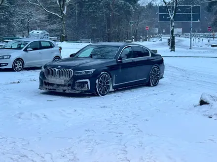 BMW 740