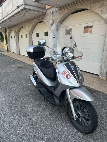 Piaggio Beverly 250