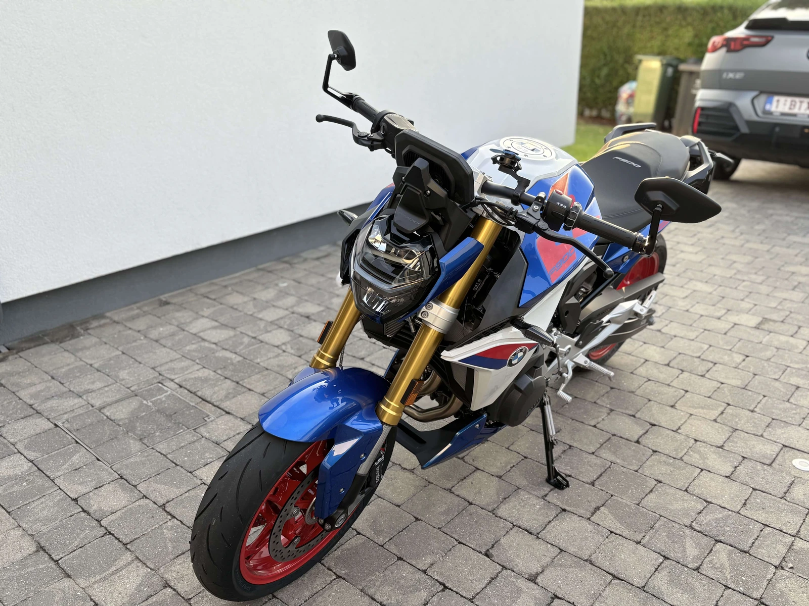 BMW F 900 R