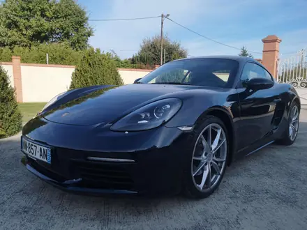 Porsche 718 Cayman