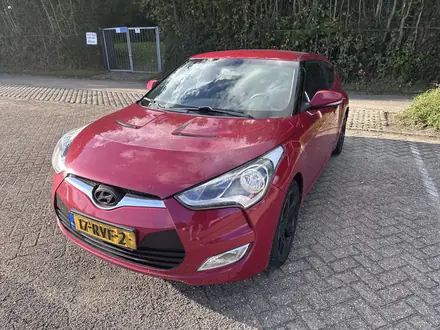 Hyundai VELOSTER