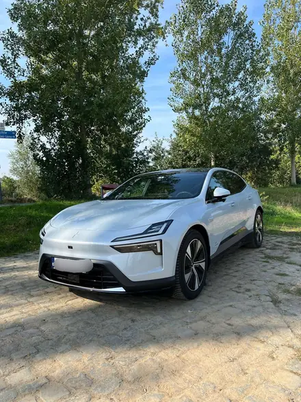 Polestar 4