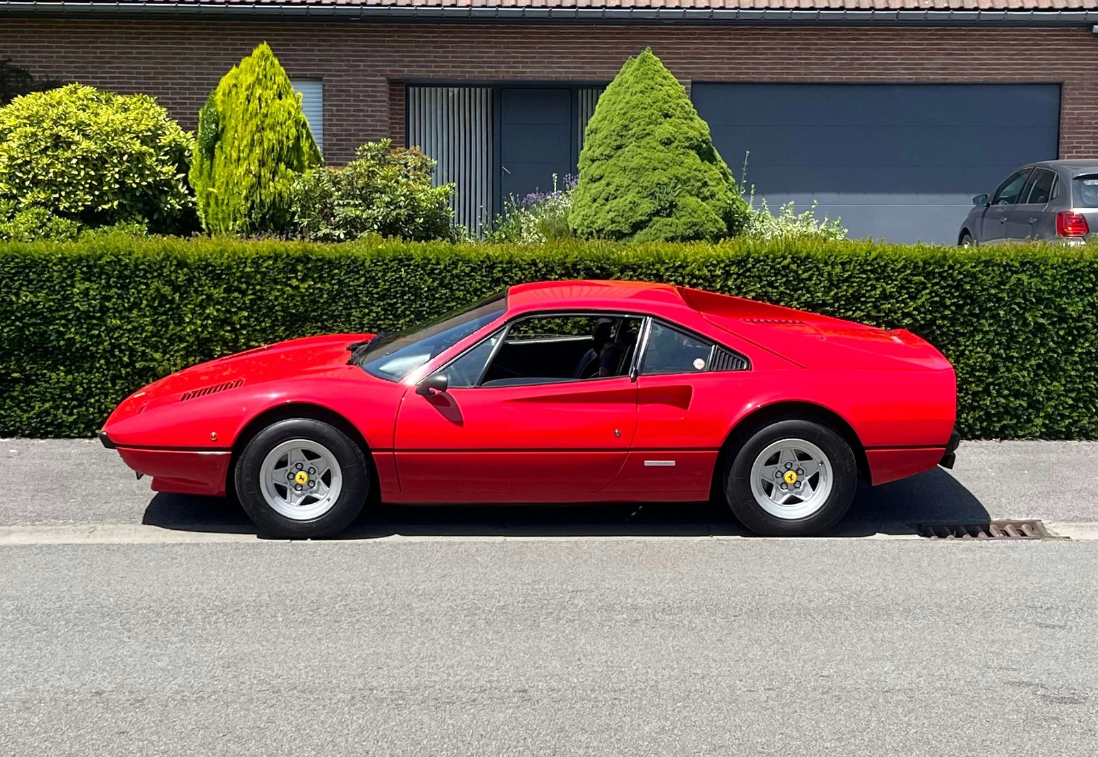 Ferrari 208 undefined