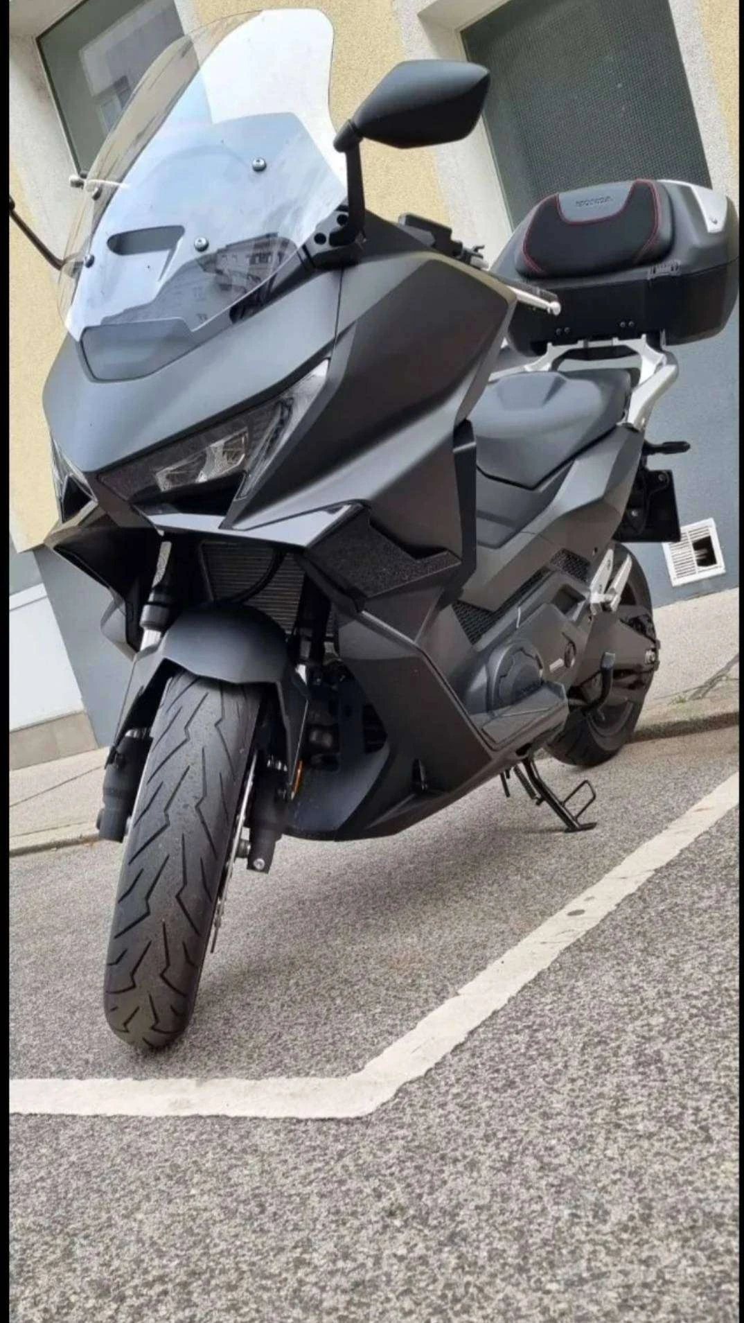 Honda Forza 750