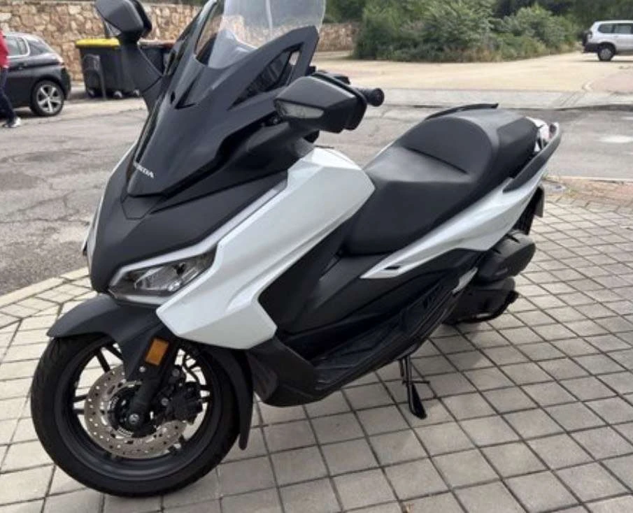 Honda Forza 125