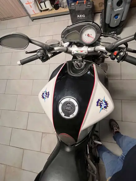 MV Agusta Brutale 910