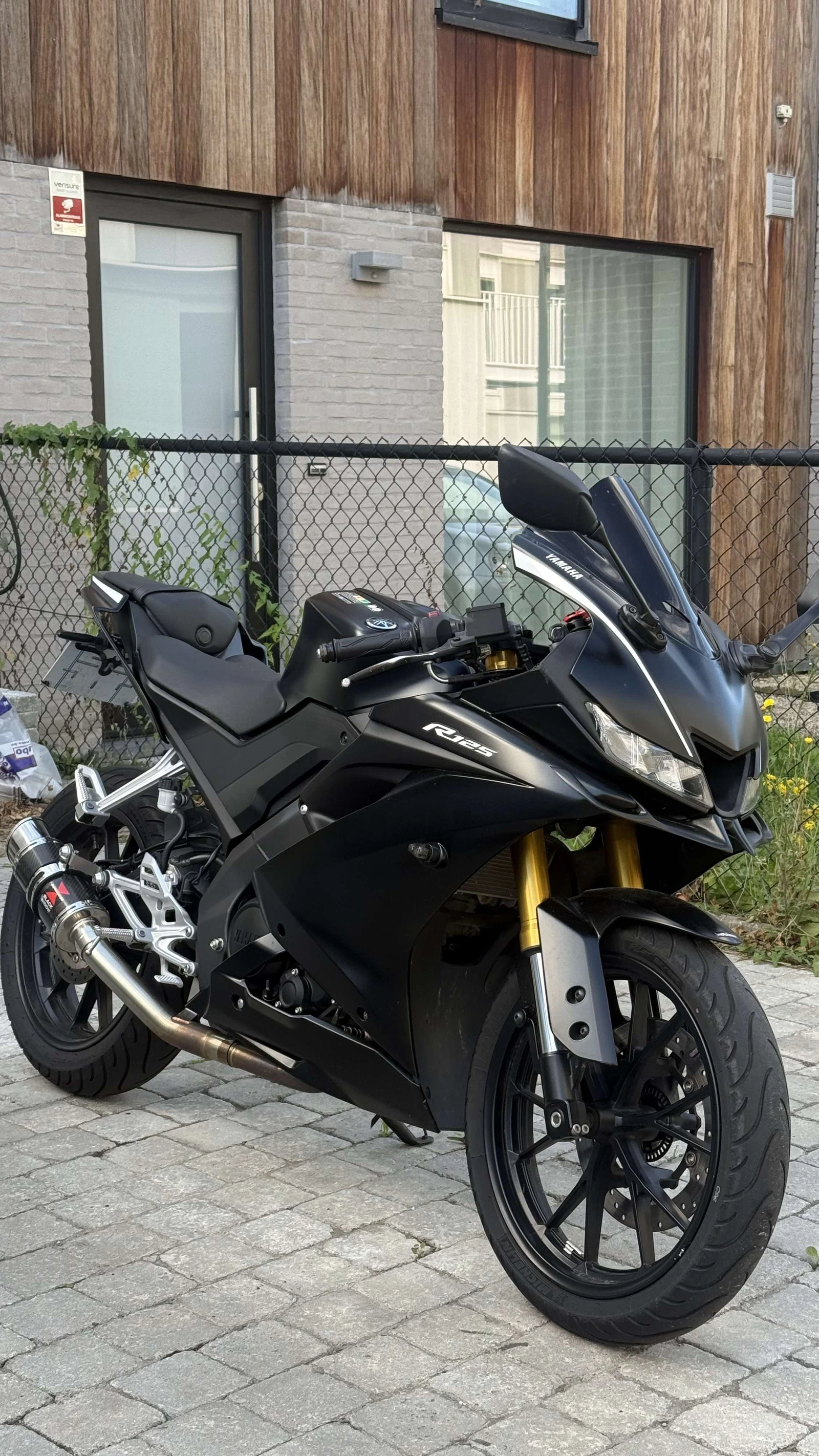 Yamaha YZF-R125 undefined