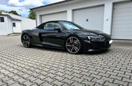 Audi R8