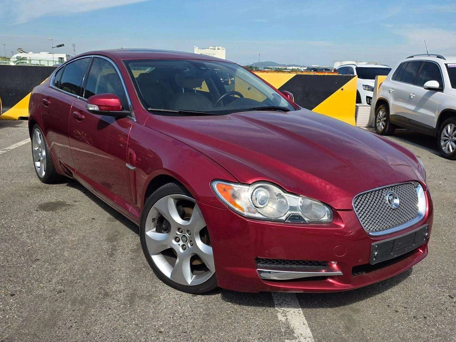 Jaguar XF undefined