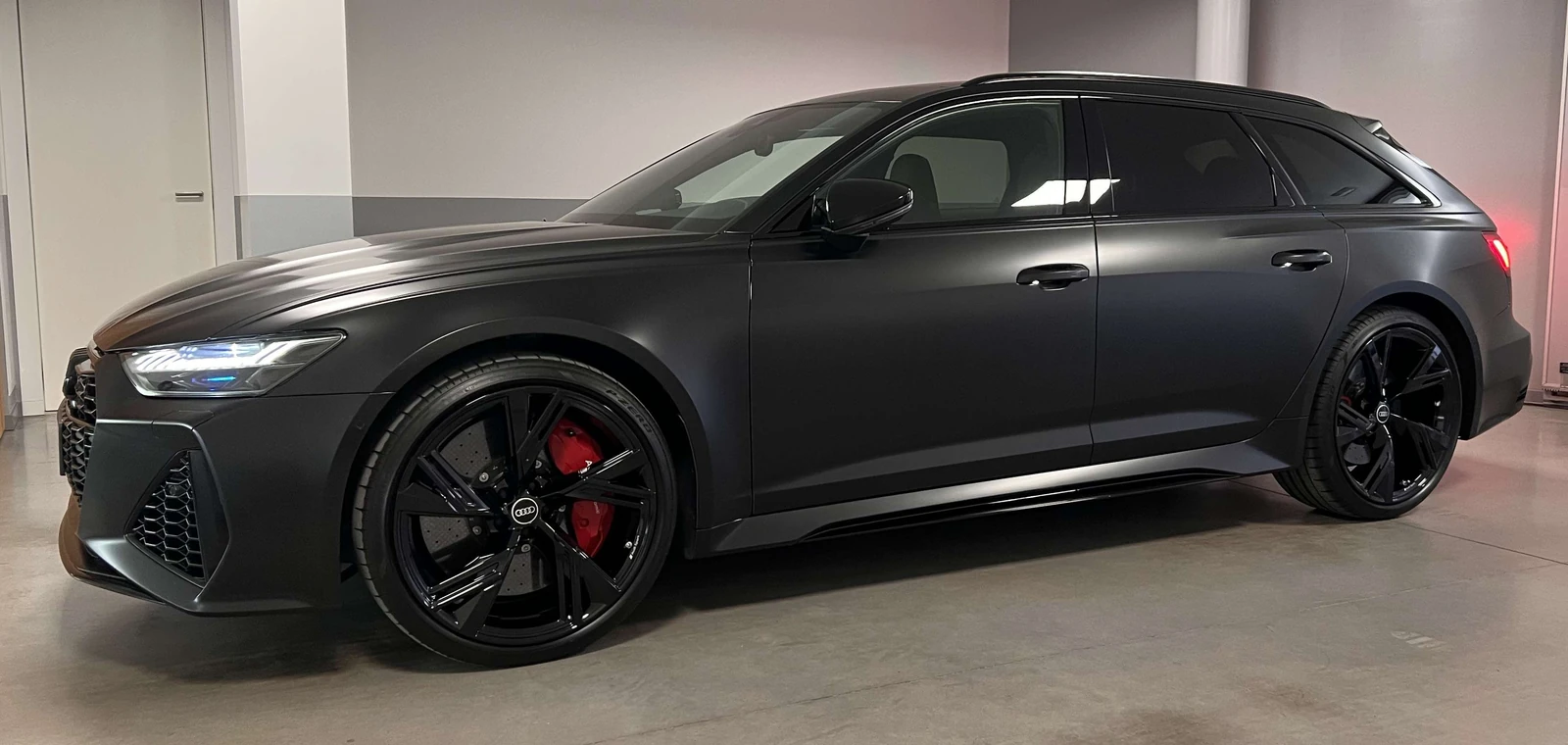 Audi RS6 undefined