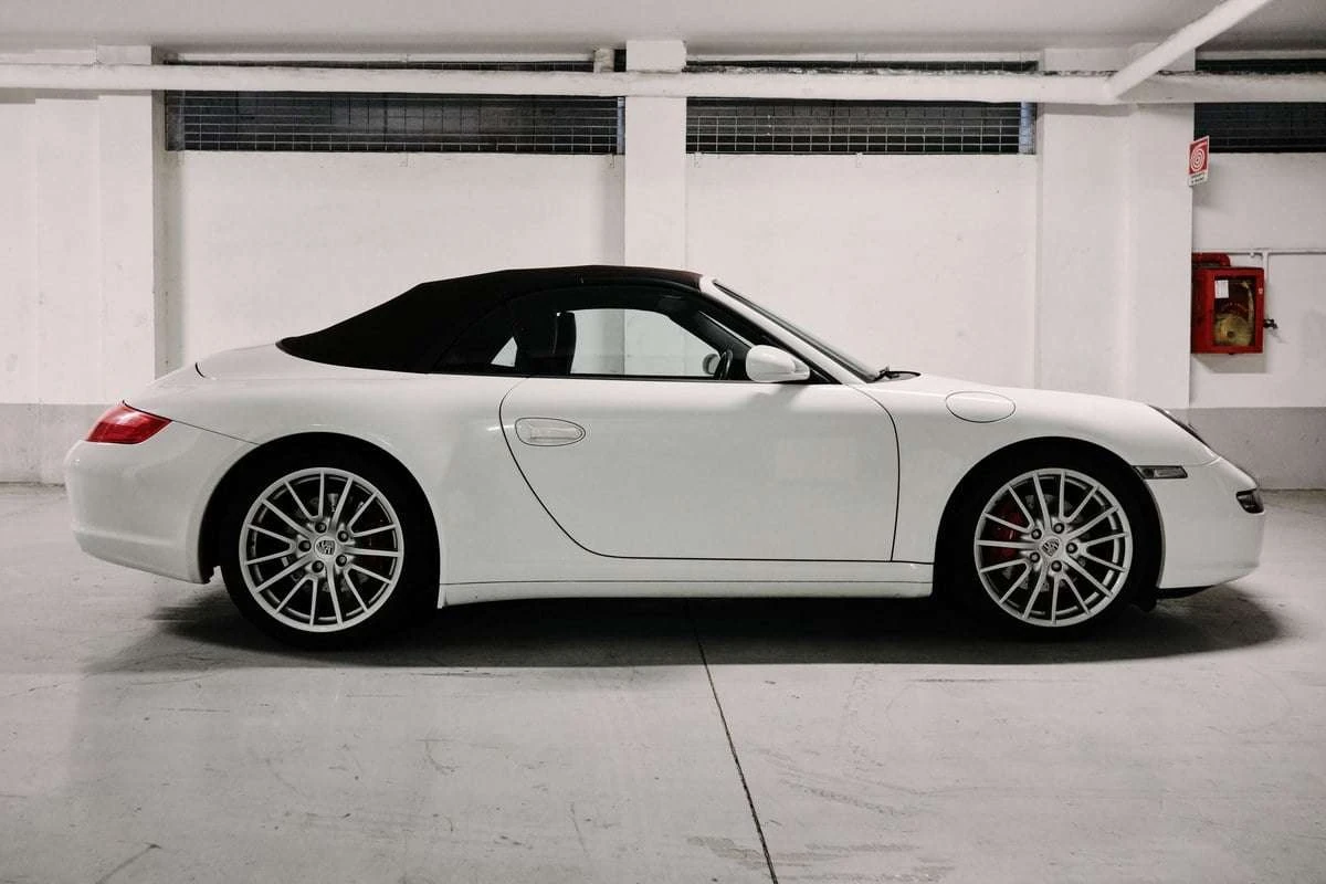 Porsche 911 undefined