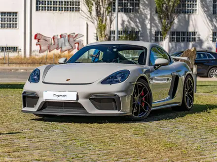 Porsche 718 Cayman